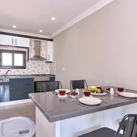 2 Bedroom