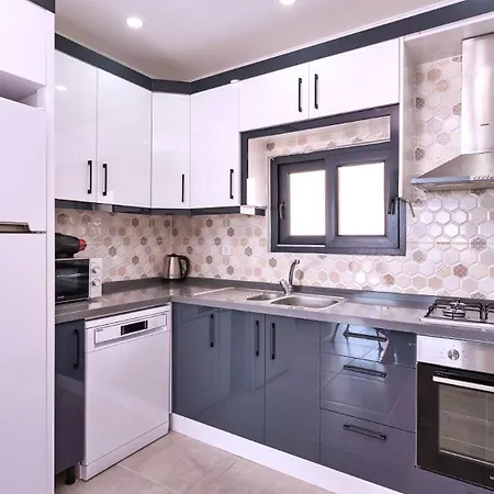 2 Bedroom 3046 Villa Kalkan