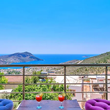 2 Bedroom 3046 *